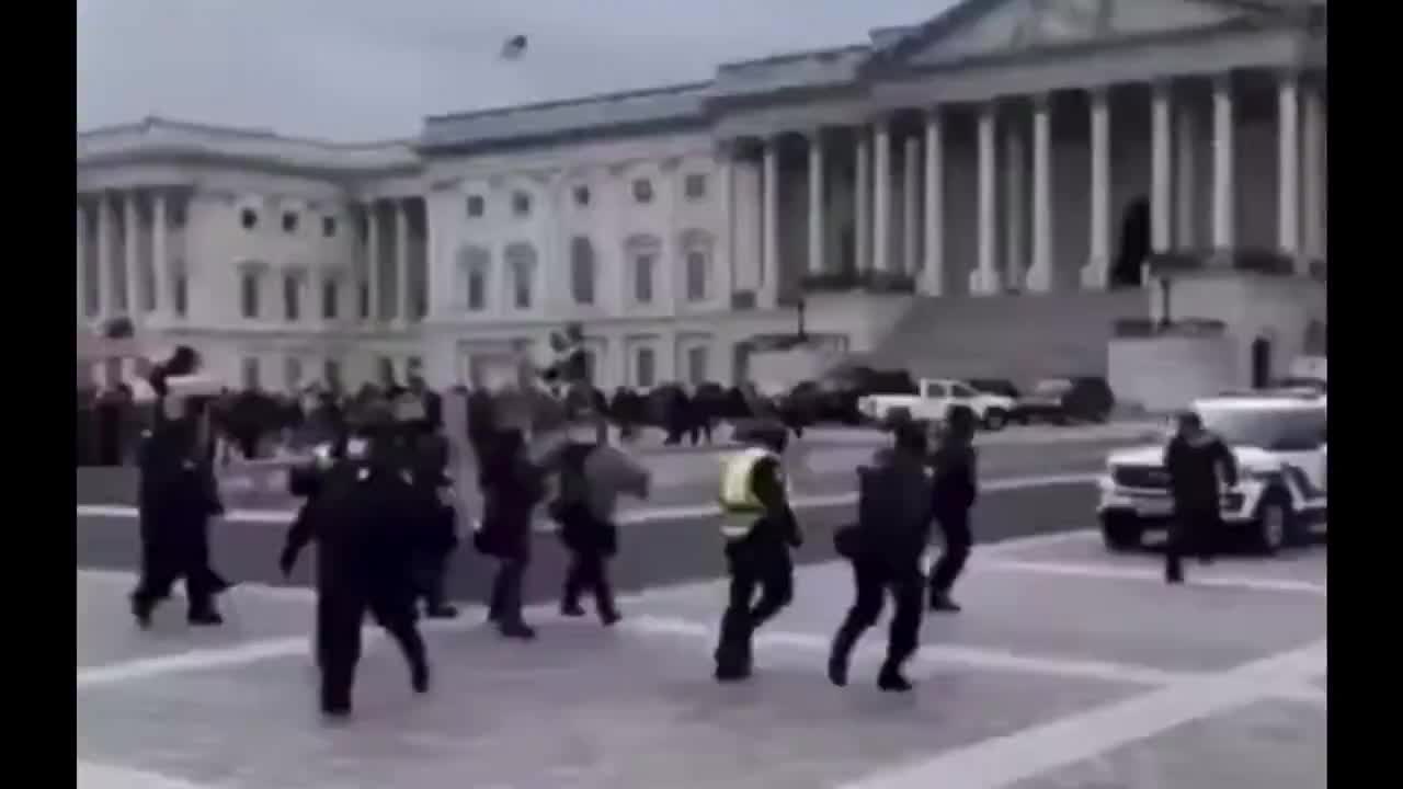 Capitol open doors