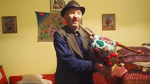 Doina played with bagpipe - Moldavian Romanian Collection - VLACH