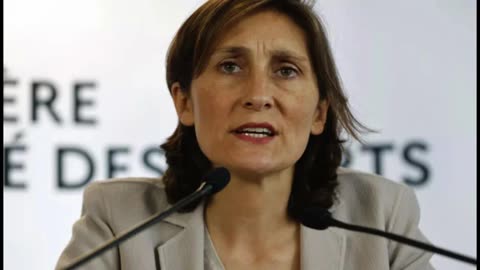 French Education minister has come under fire for sending her children to private schools