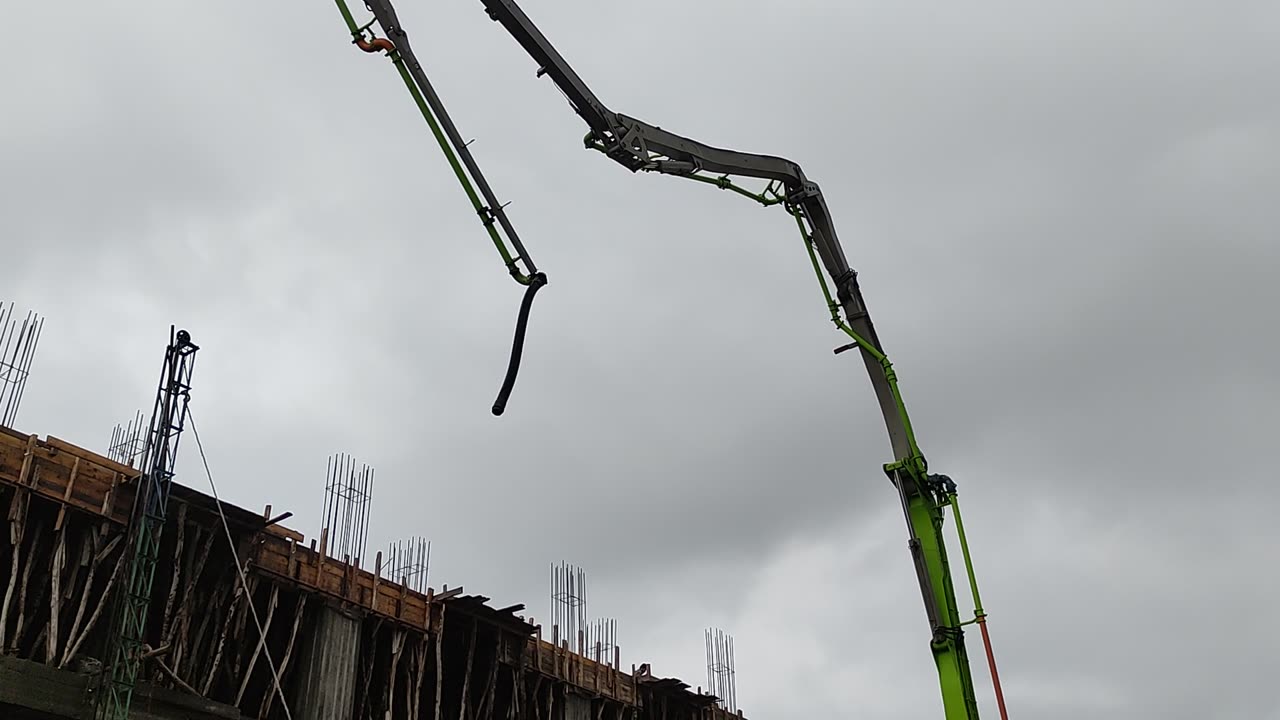 Mobile pump for concrete lifting on 2nd Floor