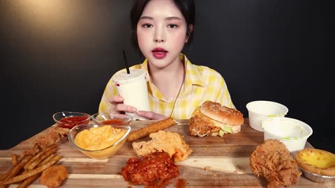 KFC Burgers Chicken Mukbang ASMR햄버거 치킨 먹방_-- 커넬골드문버거 고스트헌터박스 닭껍질튀김 치즈스틱 너겟 에그타르트까지 리얼사운드