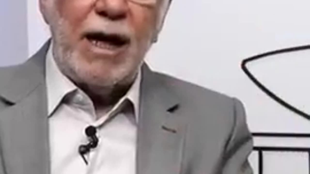 Revogado Art. 220 constituição pelo PCCh chinês brasileiro.