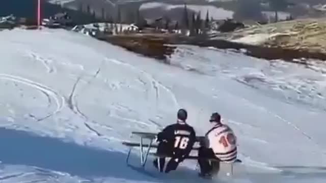 Let's make a picnic at the mountain! 😀