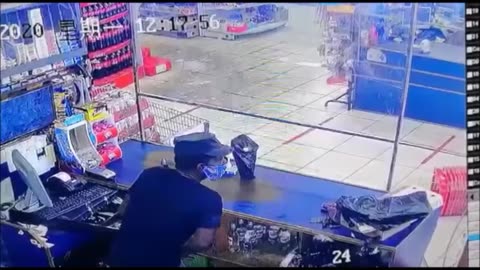 BANDIT SUSPECT GETS UNFORGETTABLE BEATING