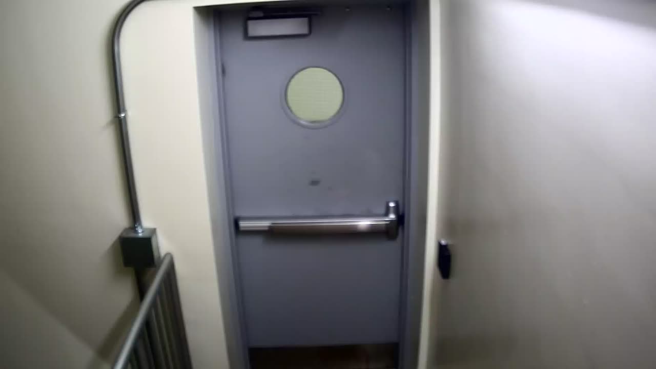 6162RHOBGRRGST2StairwellSide_2021-01-06_15h00min02s677ms.mp4