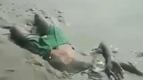 funny!! child's head stuck in the mud