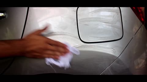 how to remove scratches from the car