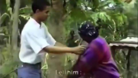 Rare video of Obama visiting his family’s homestead in Kogelo, Kenya on July 16, 1987