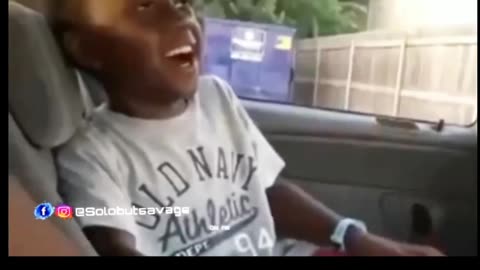 He interrupt 😓🤣