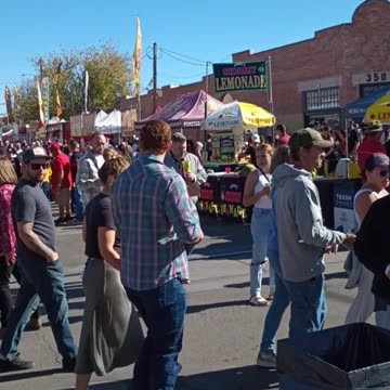 VISITING THE CHRISTMAS WINTER STREET FAIR IN DOWNTOWN TUCSON!