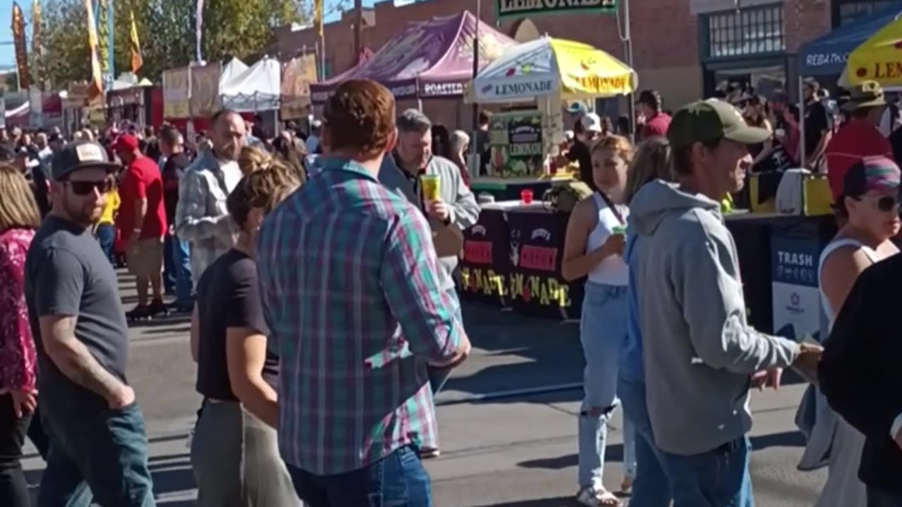 VISITING THE CHRISTMAS WINTER STREET FAIR IN DOWNTOWN TUCSON!