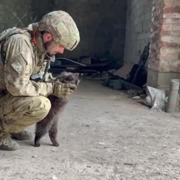 Chvíle klidu ruských vojáků v první linii