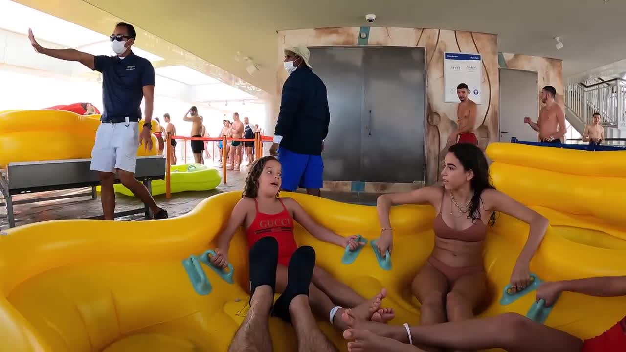 Aqua Coaster Slide - The Shockwave - Aquaventure Waterpark Dubai