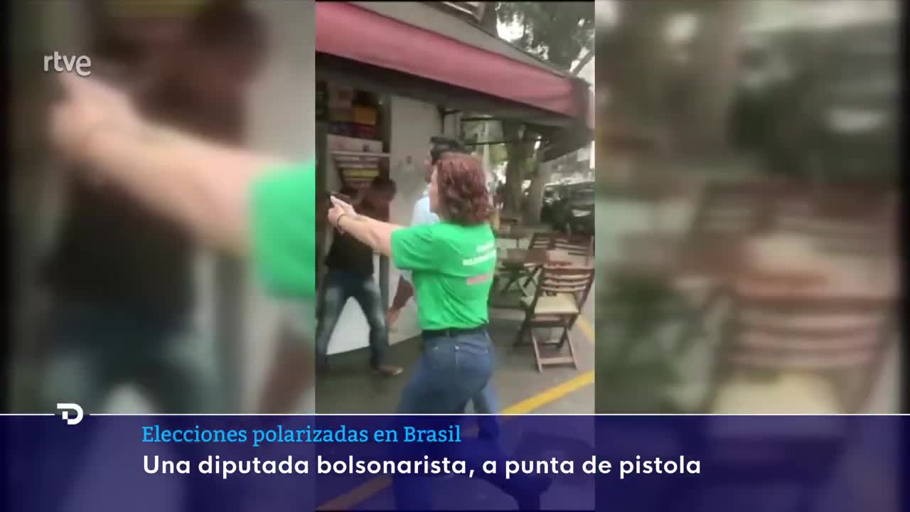 ELECCIONES BRASIL: Una DIPUTADA del partido de BOLSONARO APUNTA con un ARMA a un HOMBRE | RTVE