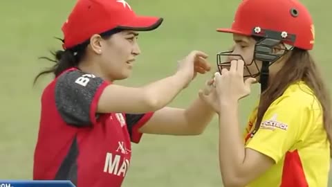 womens Cricket be like😱