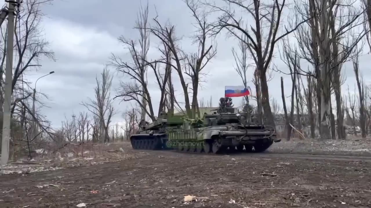 RUSSIA : Russian troops take captured equipment of the Ukrainian Armed force!