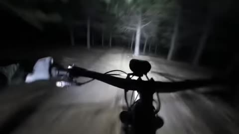 Ormanda gece sürmekten korkar mıydın 👽 Dare you ride on bike in forest the nigh