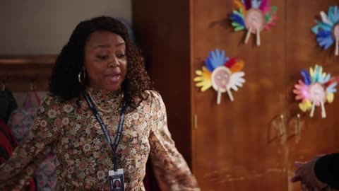 Gregory Gives Janine a Science Lesson - Abbott Elementary