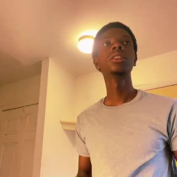 When You’re Playing Truth Or Dare And You Pick Truth