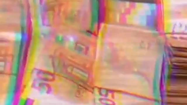 Δες το τέλος του βίντεο.