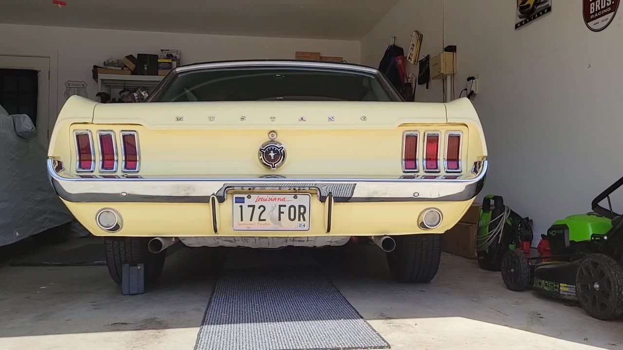 1967 Ford Mustang Cold Start