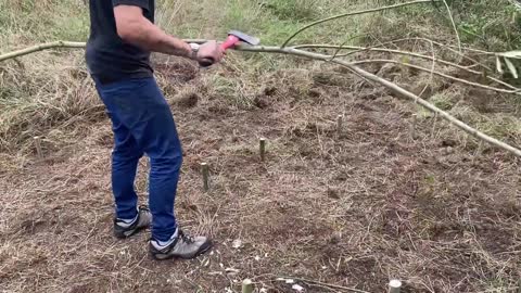 Building A Clay Bushcraft Survival Shelter