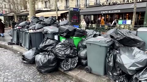 Garbage lines Paris streets amid pension strikes