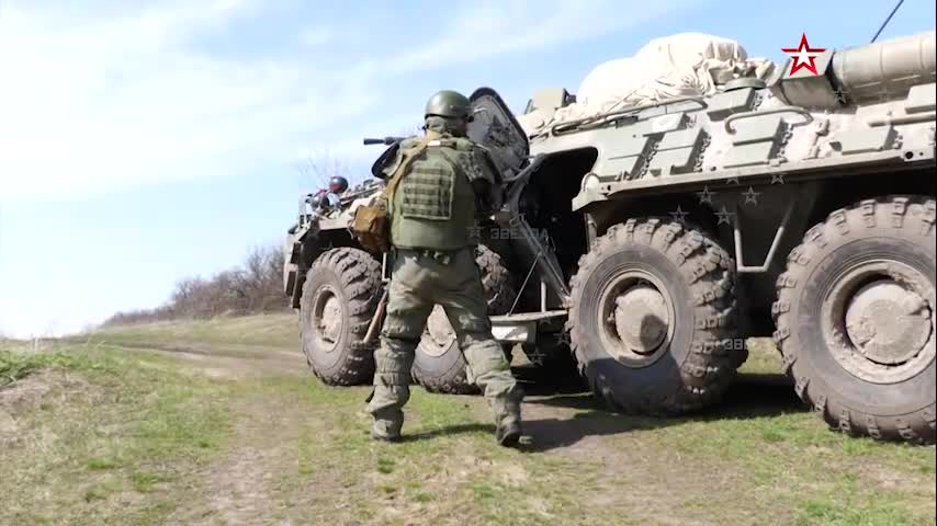 Ukraine War - Russian sappers clear mines
