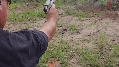 One Handed Desert Eagle .50 caliber!!