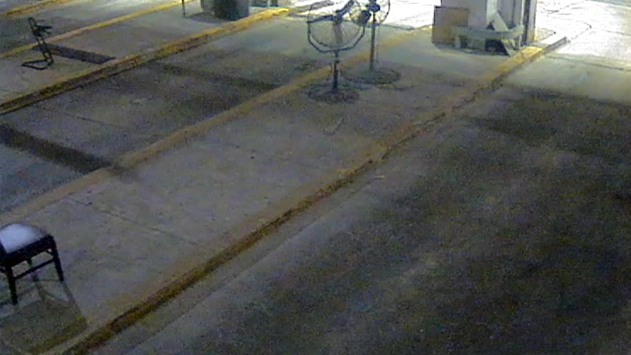 3138RHOBG3CStGarageLeftDoor_2021-01-06_04h29min03s253ms.mp4