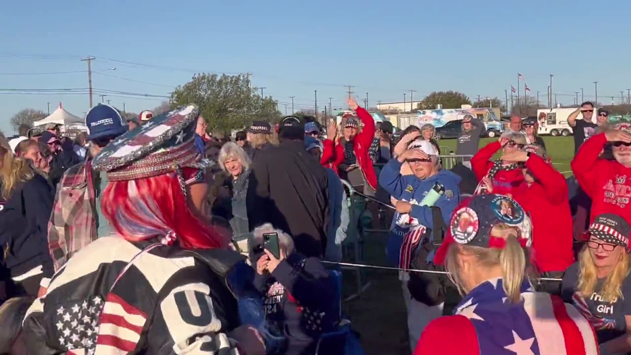 Huge Crowd Shows Their Support For Trump's First Campaign Rally In Waco