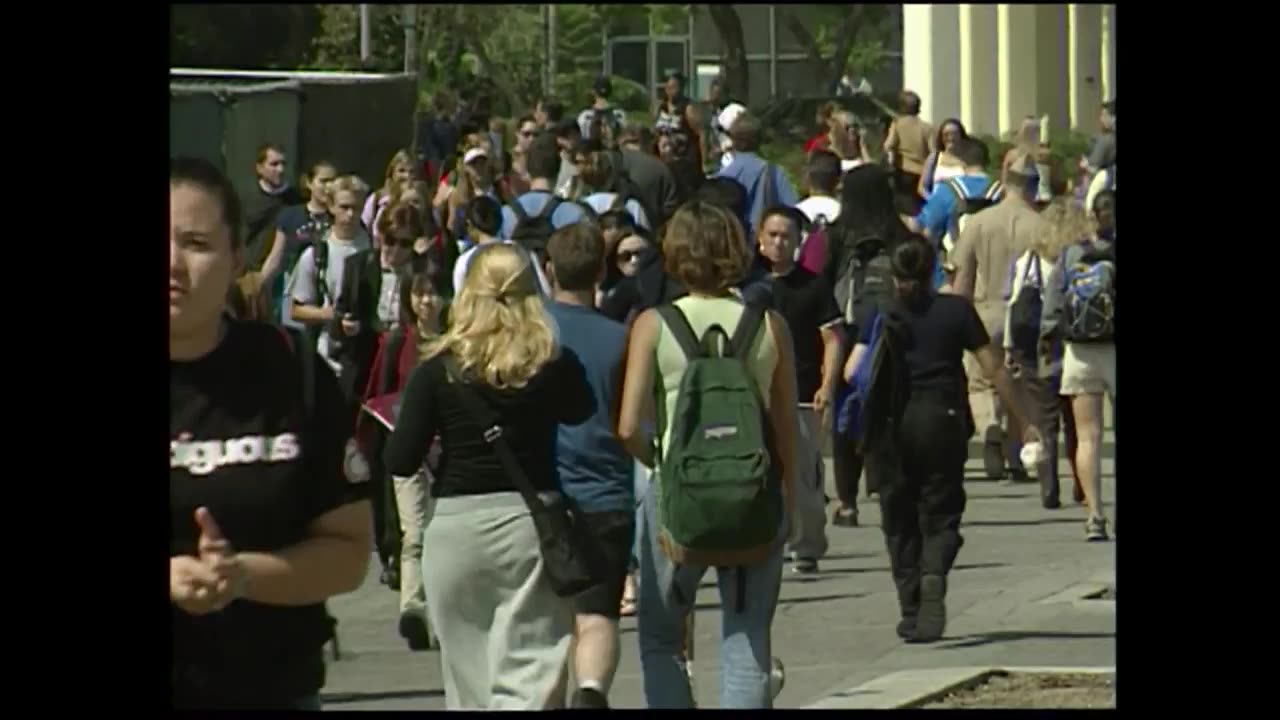 Students at San Diego State University react to news on 9_11