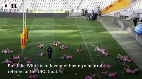 Bulls coach Jake White on the Cape Town Stadium pitch