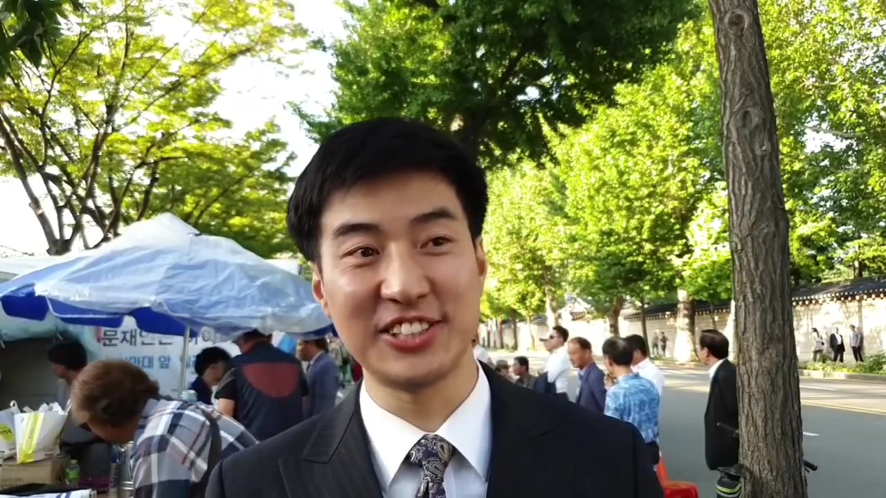 20191011_V3_S04(TDfd1I0jxHM)아스팔트에서 오랜만에 젊은 청년의 생생한 목소리를 들어보다