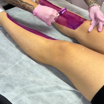 Leg Waxing with Tickled Pink Premium Synthetic Hard Wax by @kimrichess