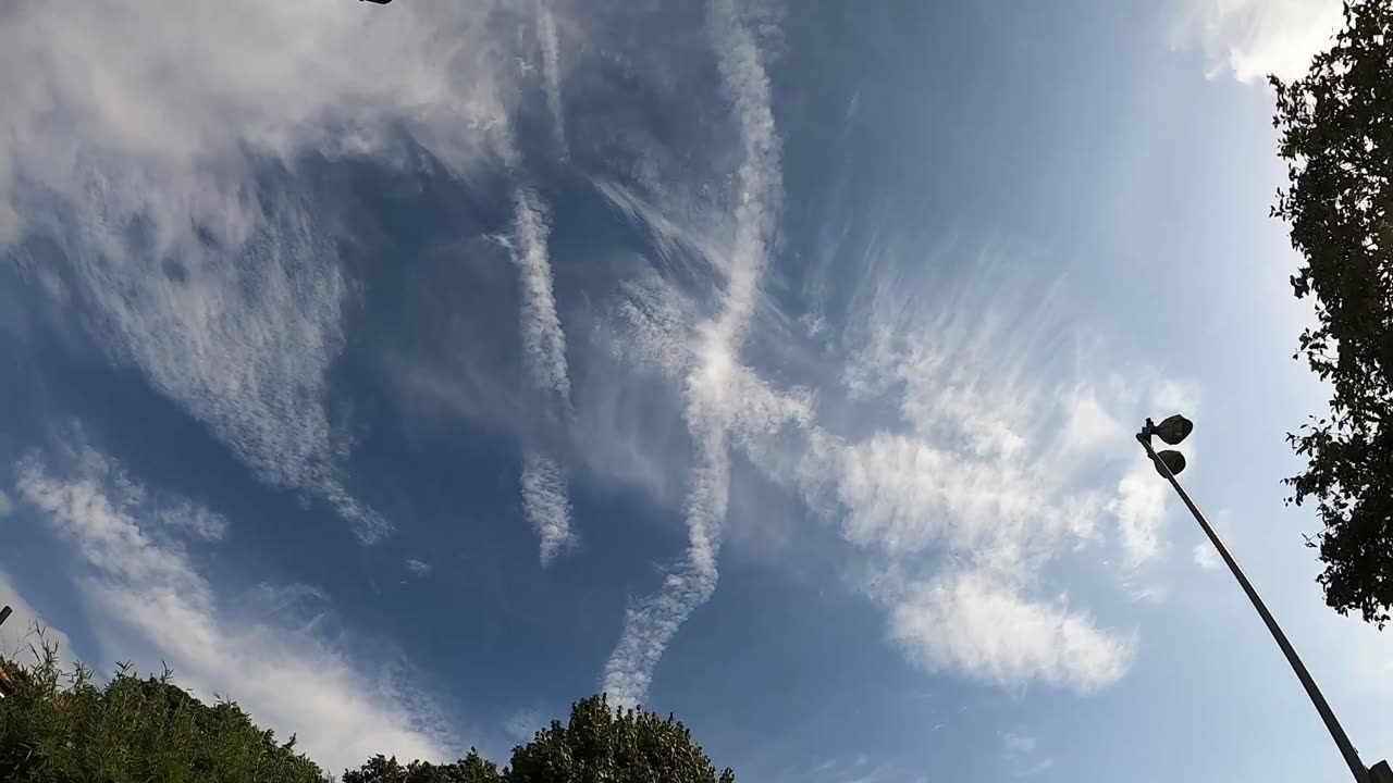 dirty afternoon sky in north birmingham uk 11.9.24