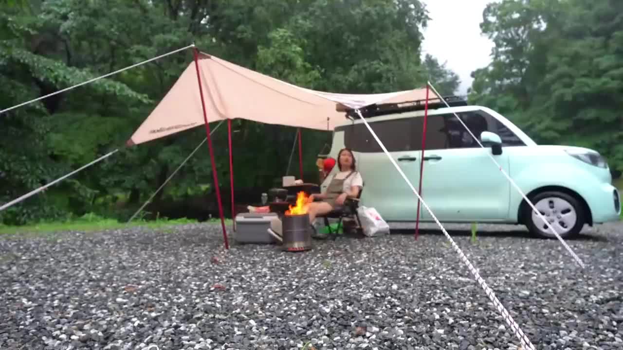 The importance of camping rain in hot summer. It's really cool to have a rain