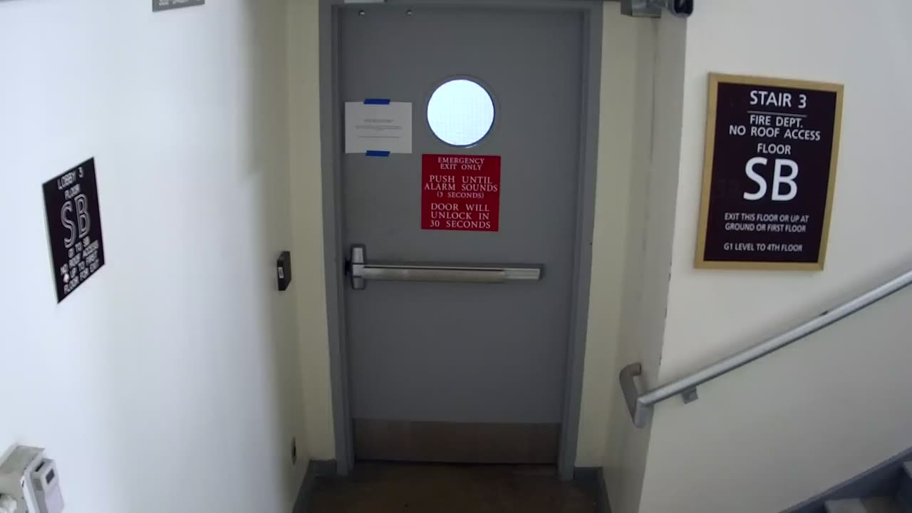 6164RHOBSBRSBST3StairwaySide_2021-01-06_07h00min02s080ms.mp4