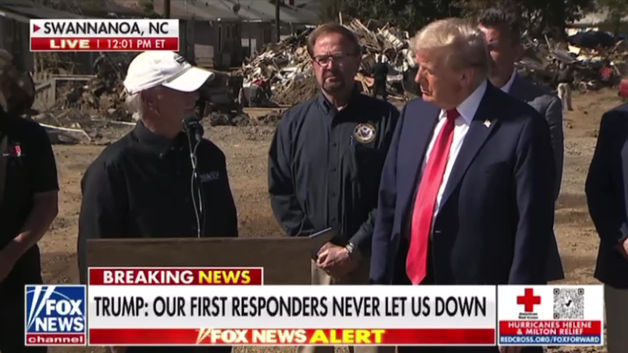 President Trump gets prayed on 🙏