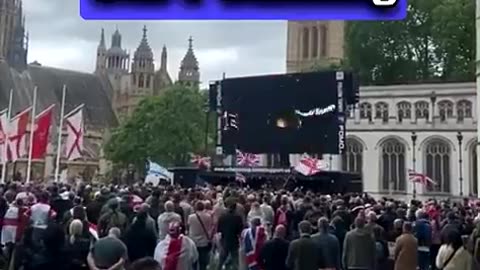 tommy robinsons message to president trump