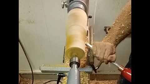 Woodturning Osage Orange vase (Bodark)