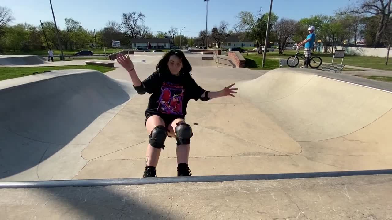 Roller Skater Hit Her Back Hard Trying to Toe Stop