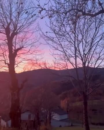 glimpse of the Modena mountains 7