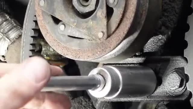 Automobile engine gear adjustment car repair