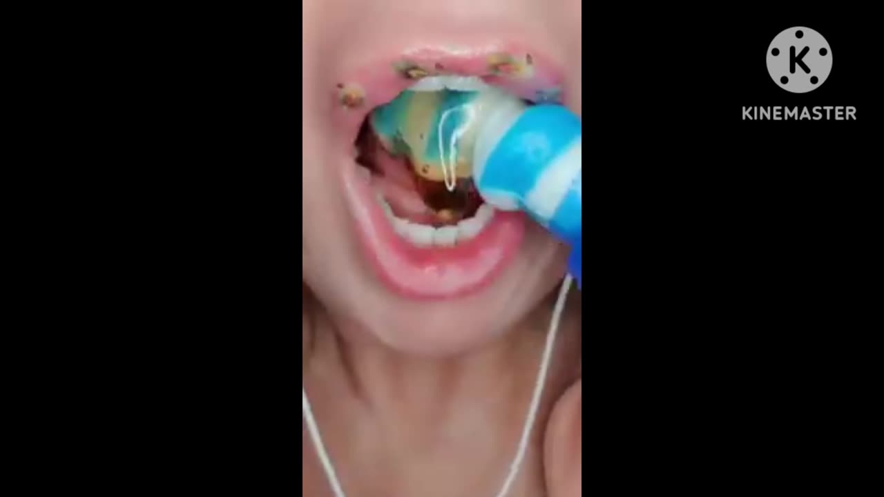 Eating blue food emoji challenge. Satisfying asmr video.Only blue foods