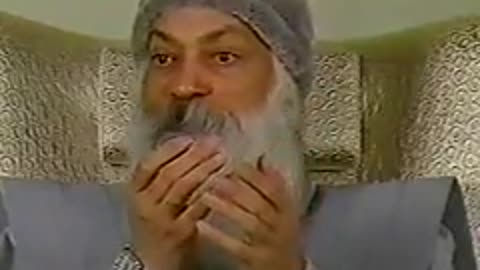 Osho Video - The New Dawn 12 - The Master Creates A Lovesphere