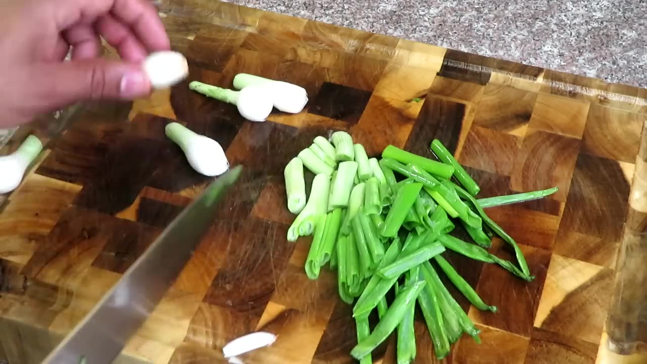 Honey stir fried shrimps with garlic and onions