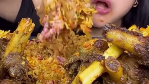 Thrilling Eating Girl #asmr #mukbang #delicacies #fyp