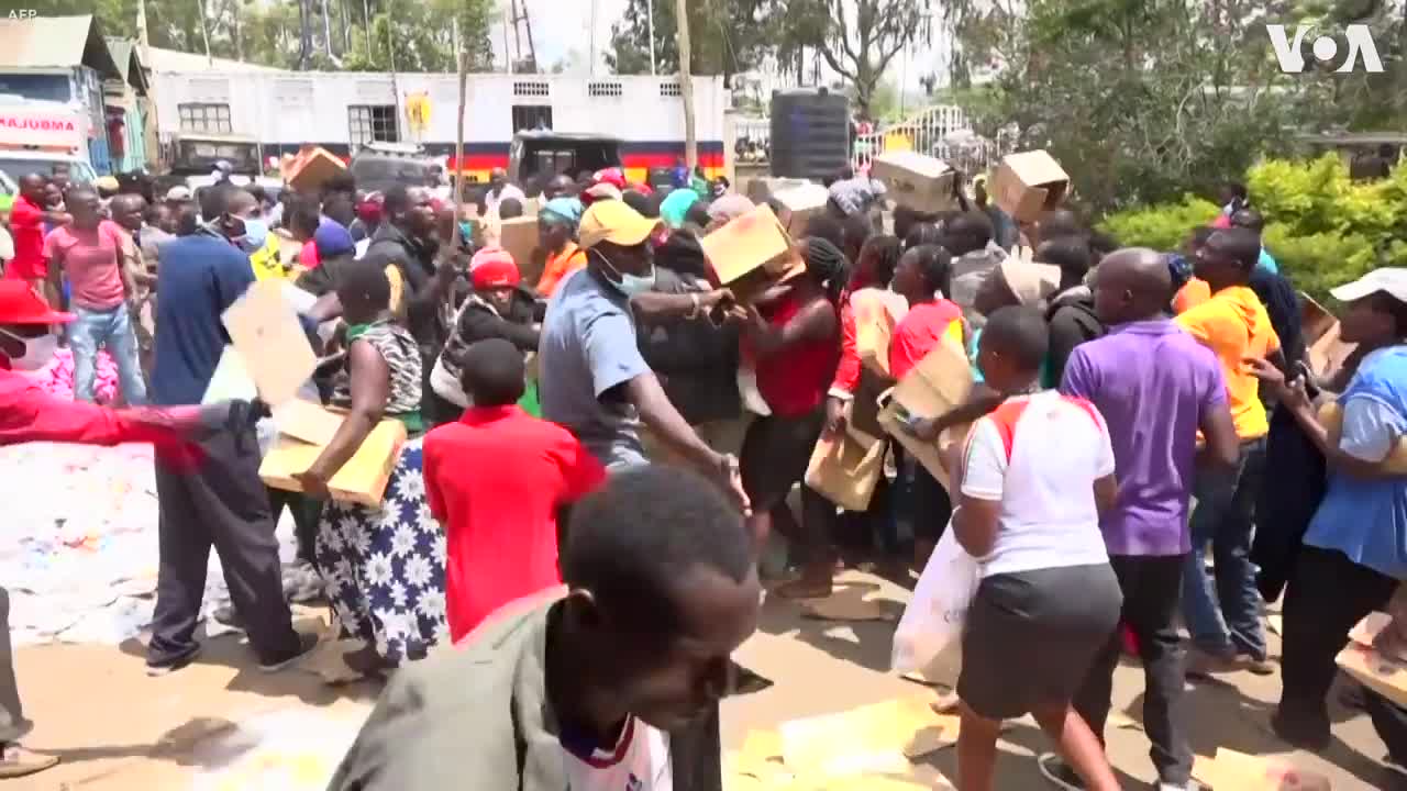 Coronavirus: Food Stampede in Kenya During Lockdown