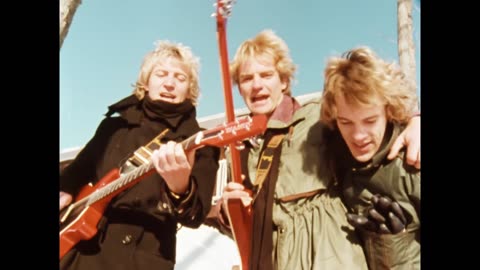 The Police - De Do Do Do, De Da Da Da (Official Video)